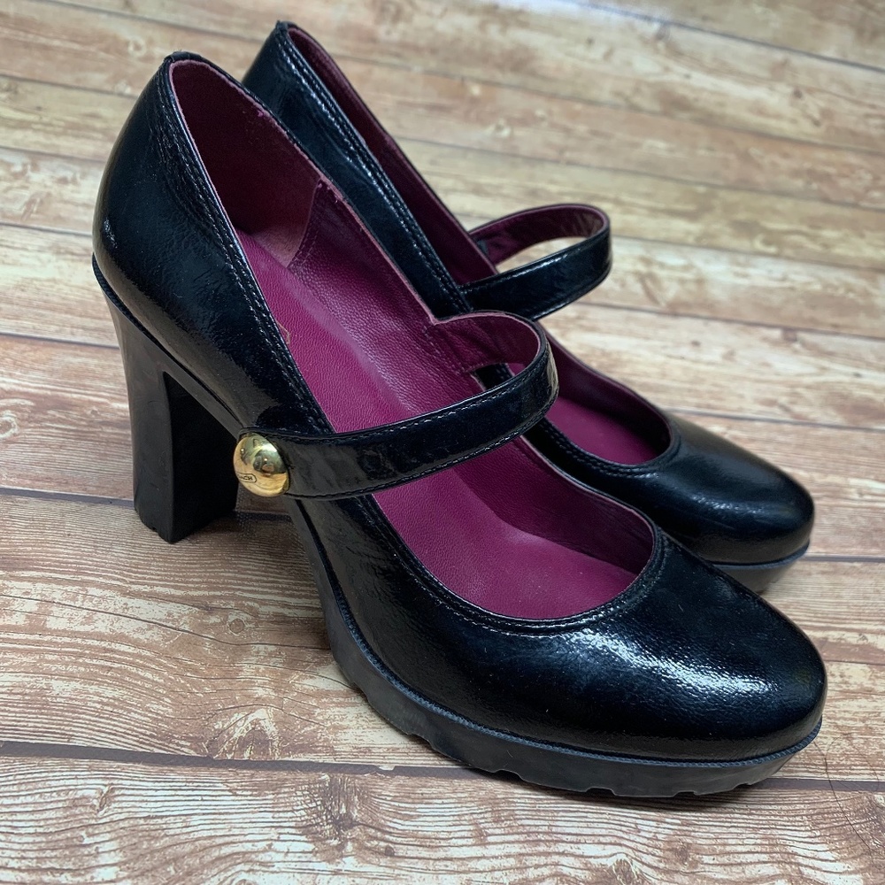 Coach crinkle leather heel Mary janes - size 9